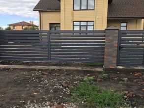 Забор жалюзи 72 метра фото в Лобне