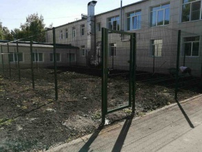3D заборы для школы 15 метров фото в Лобне